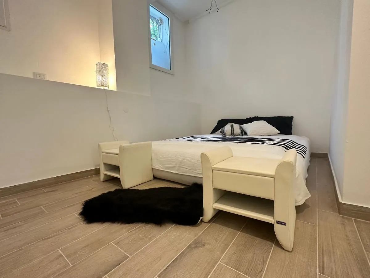 Myhome Boni Family Milan 0*,  Italy